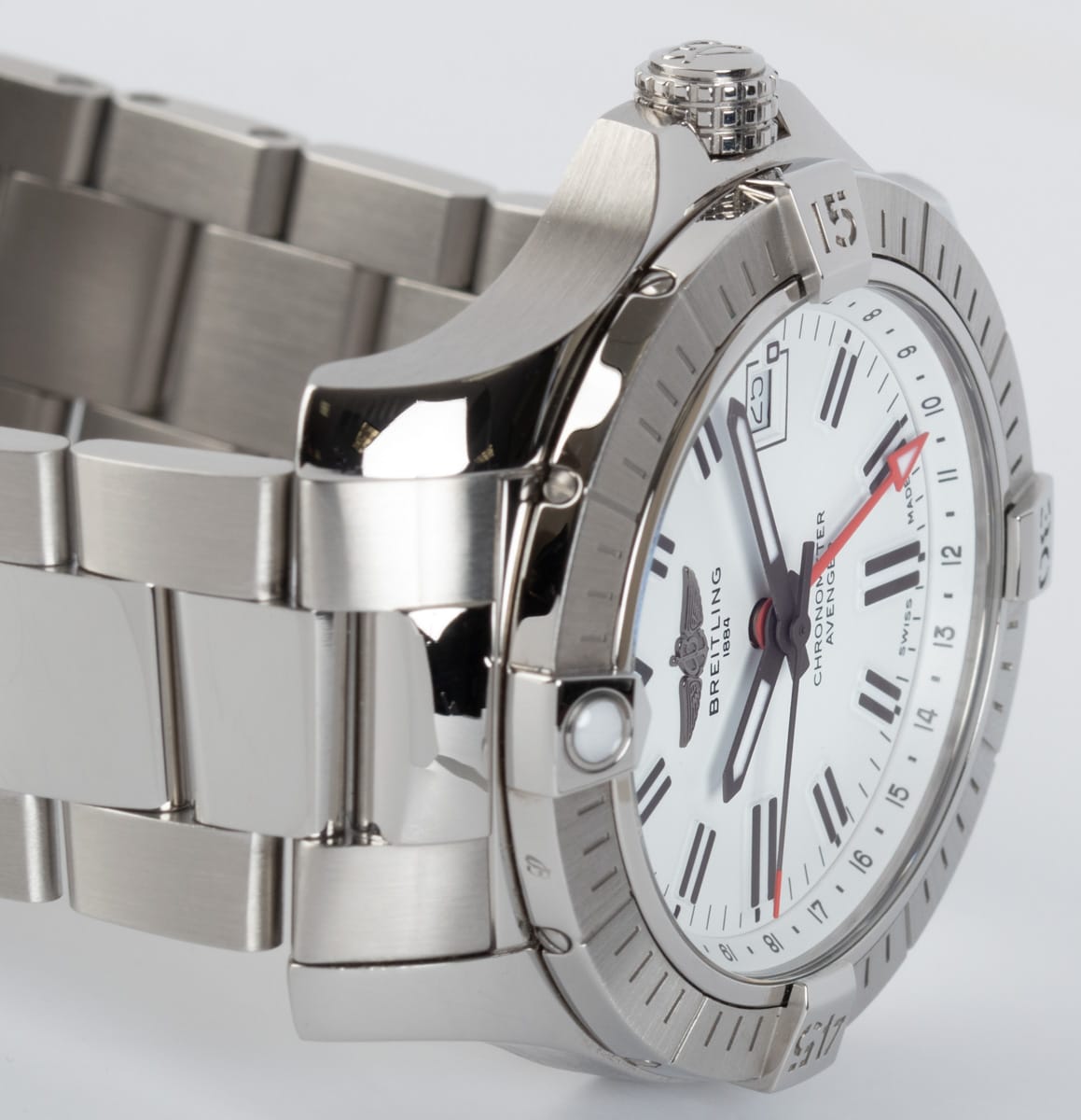 Dial Shot of Avenger GMT II