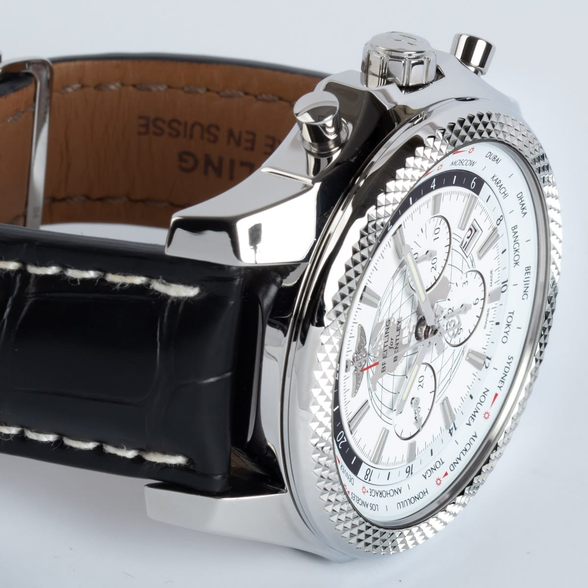 Dial Shot of Bentley GMT B05 Unitime