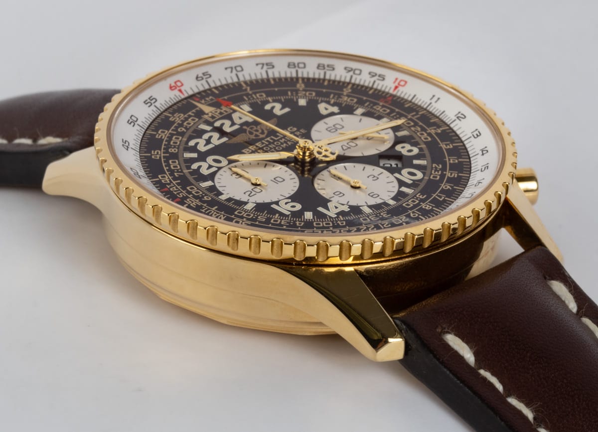 9' Side Shot of Navitimer Cosmonaute