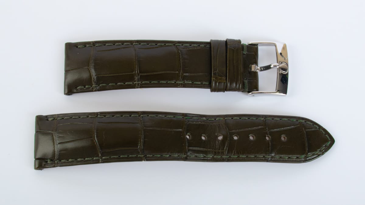 Front View of Omega alligator strap