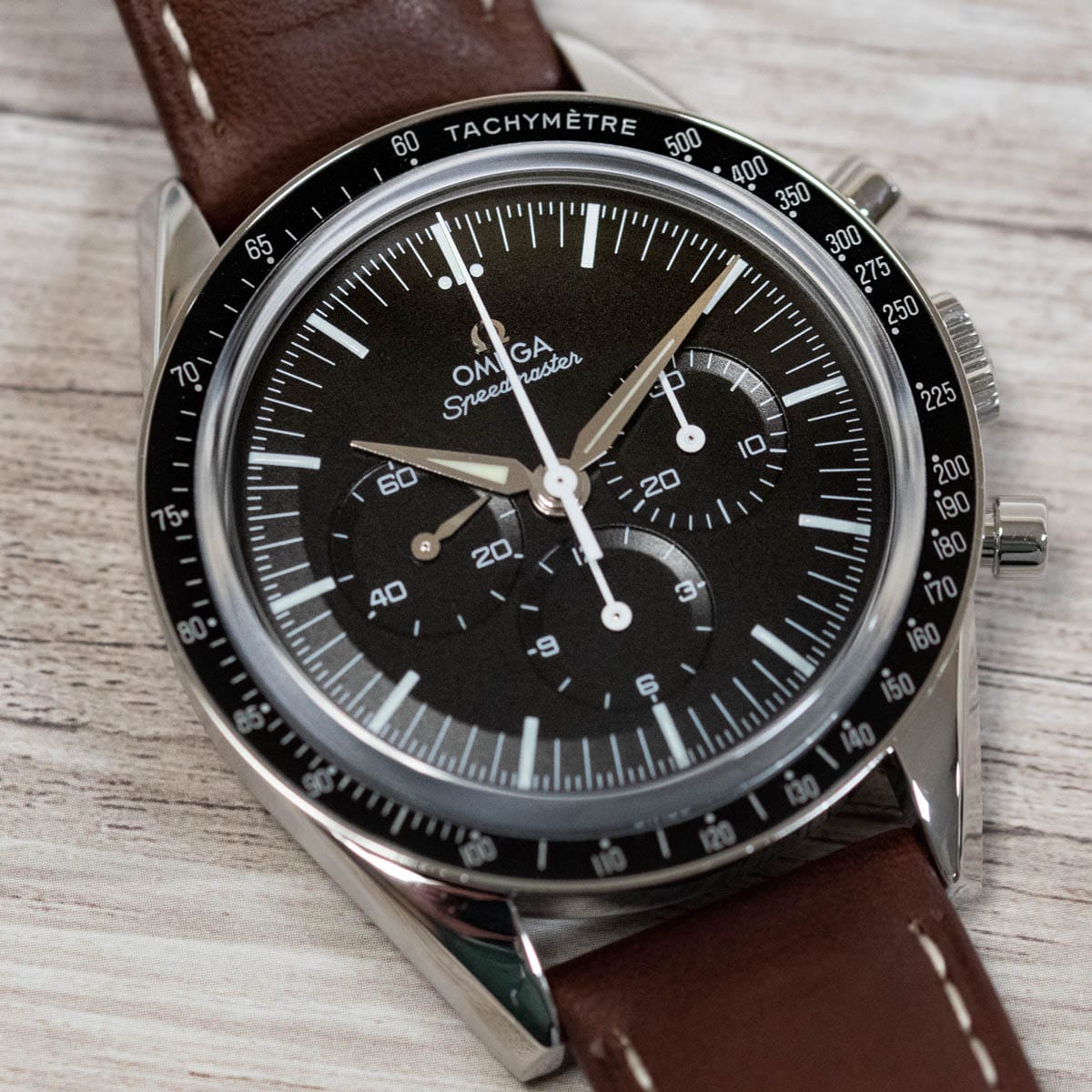 Stylied photo of  of Speedmaster Moonwatch 'FOIS'