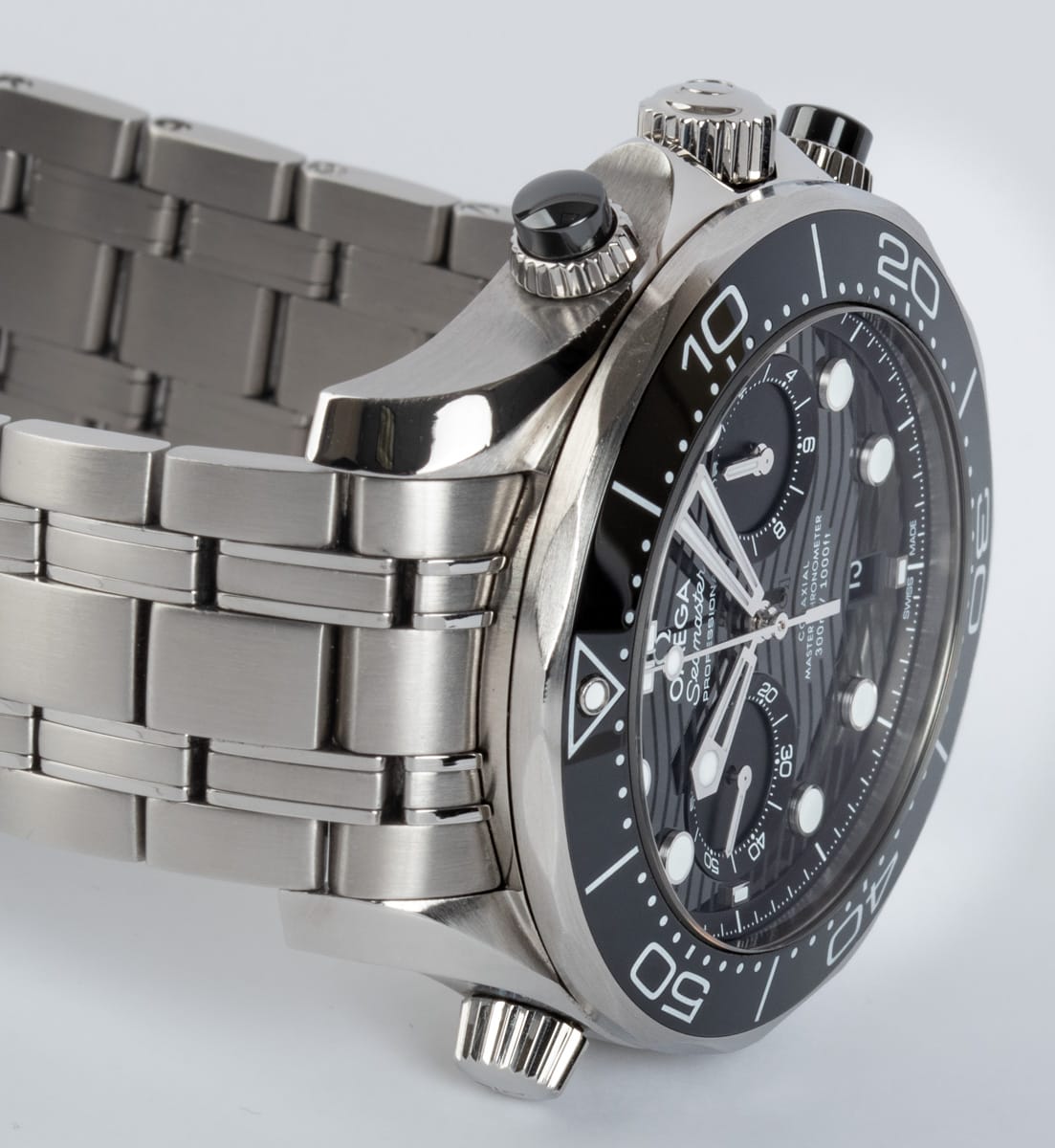 Dial Shot of Seamaster Diver Chrono