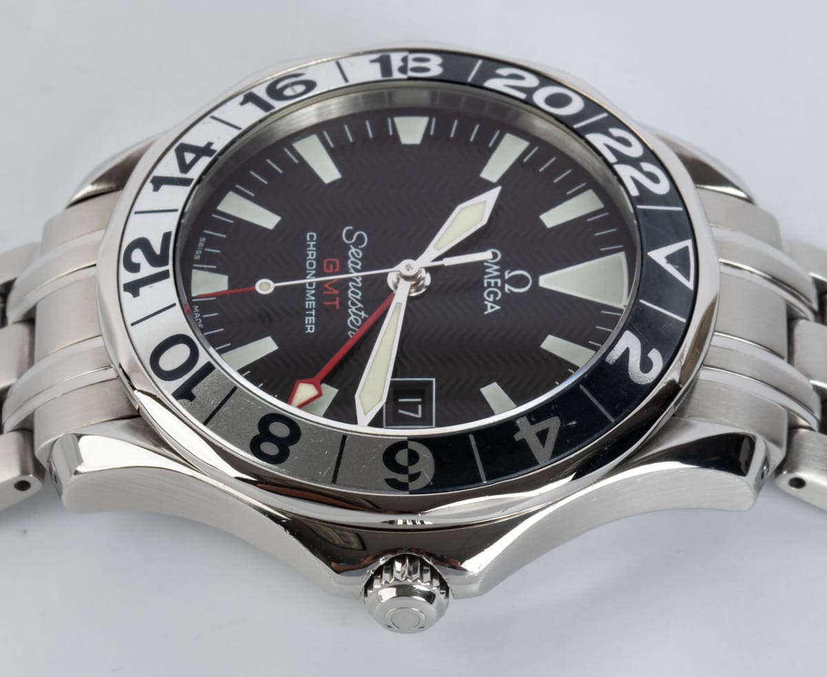 Crown Side Shot of Seamaster GMT