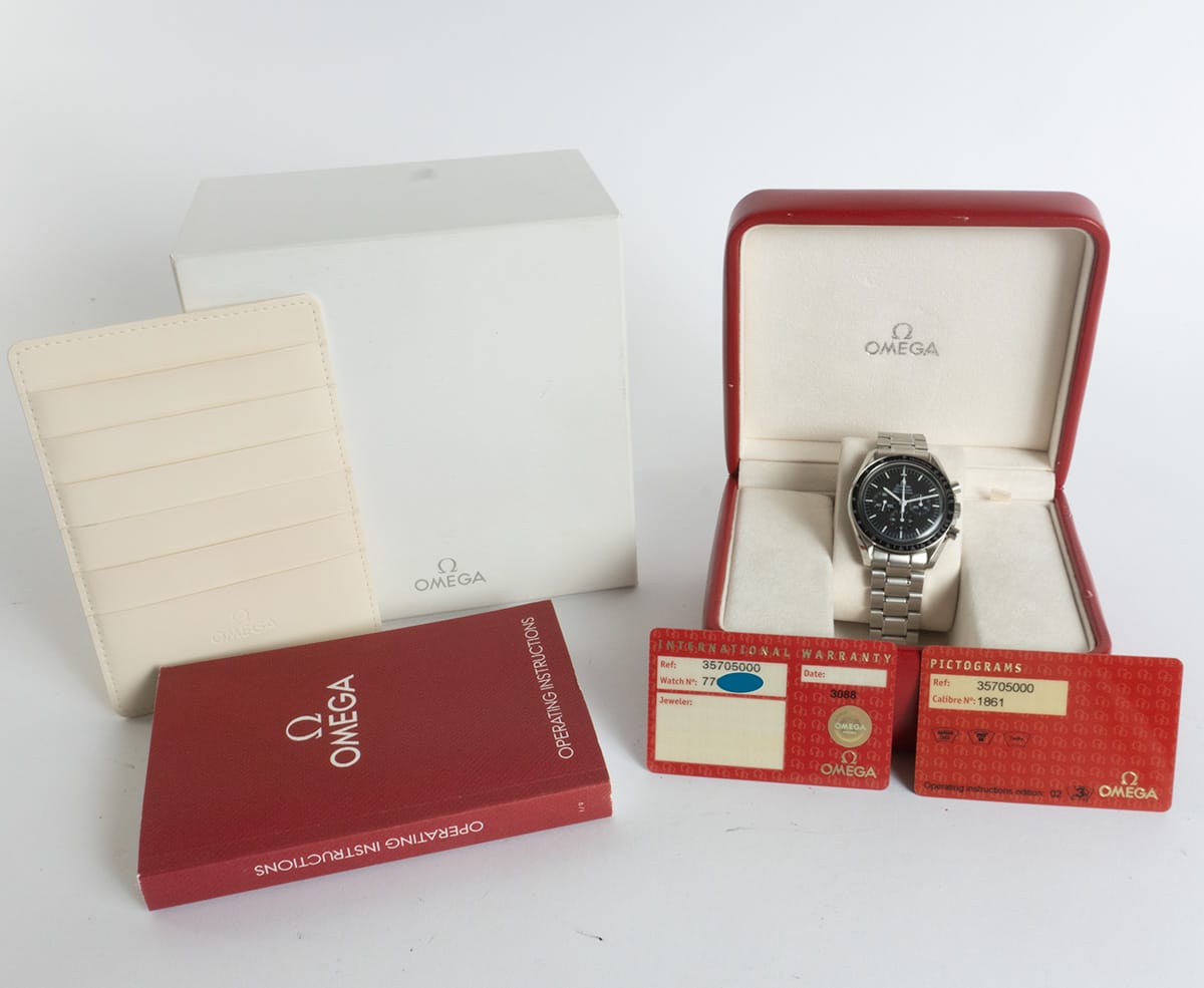 Box / Paper shot of Speedmaster Moonwatch