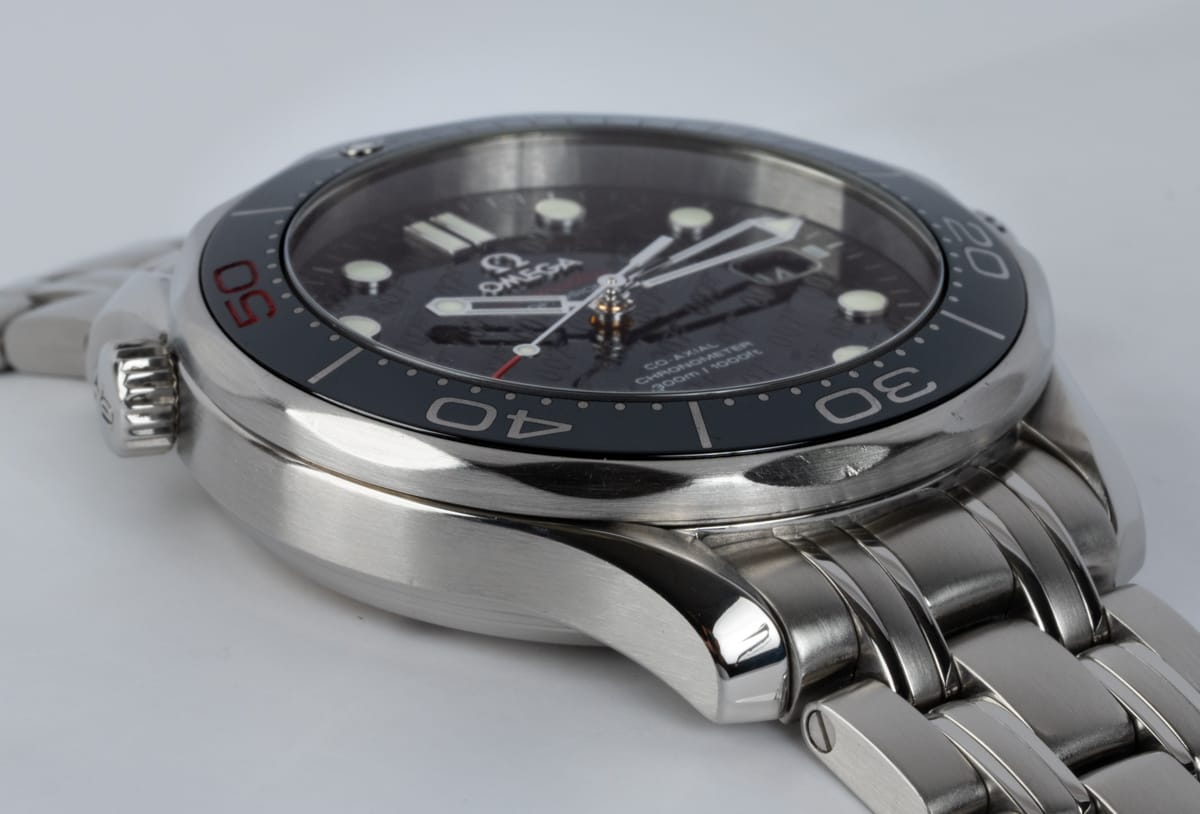 9' Side Shot of Seamaster Pro 007 James Bond 50th Anniversary Limited Edition