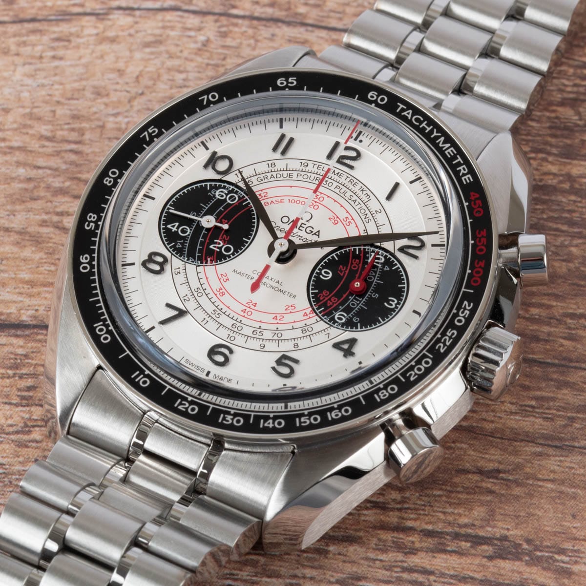 Extra Shot of Speedmaster Chronoscope 43MM