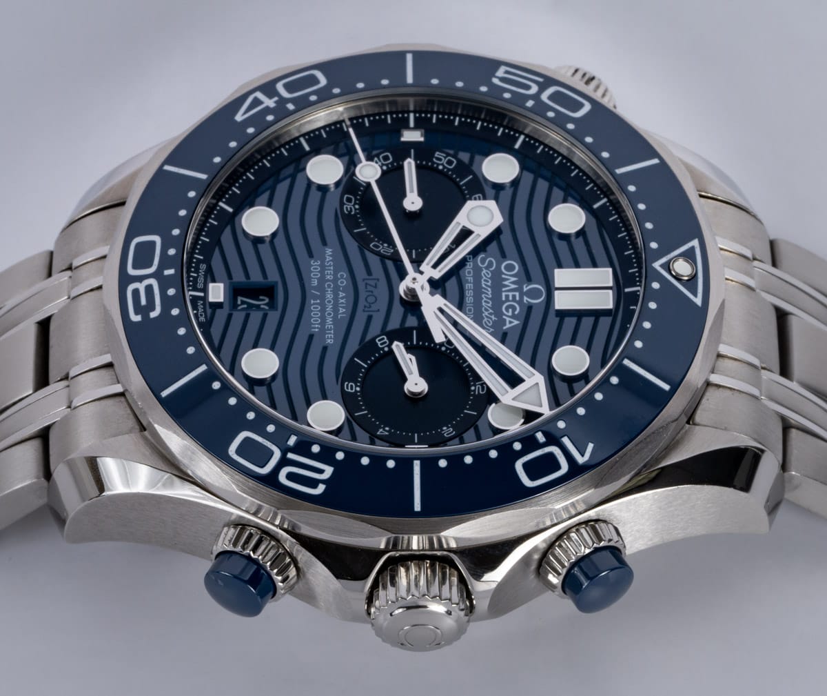 Crown Side Shot of Seamaster Diver Chrono