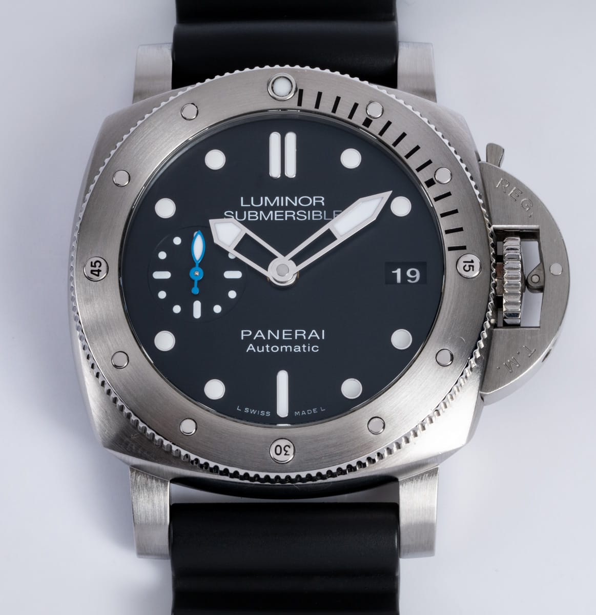 Front Shot  of Luminor Submersible 1950 3 Days Auto 42mm