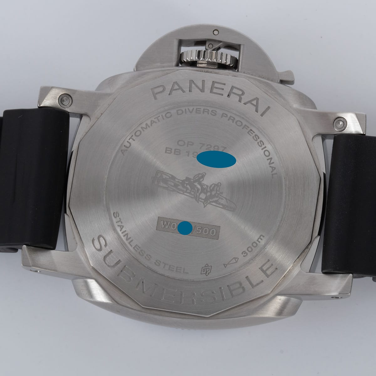 Caseback of Submersible Azzurro 42