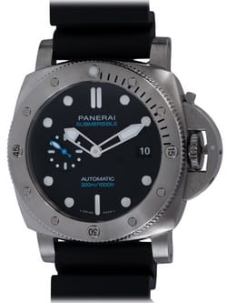 Panerai - Submersible QuarantaQuattro 44