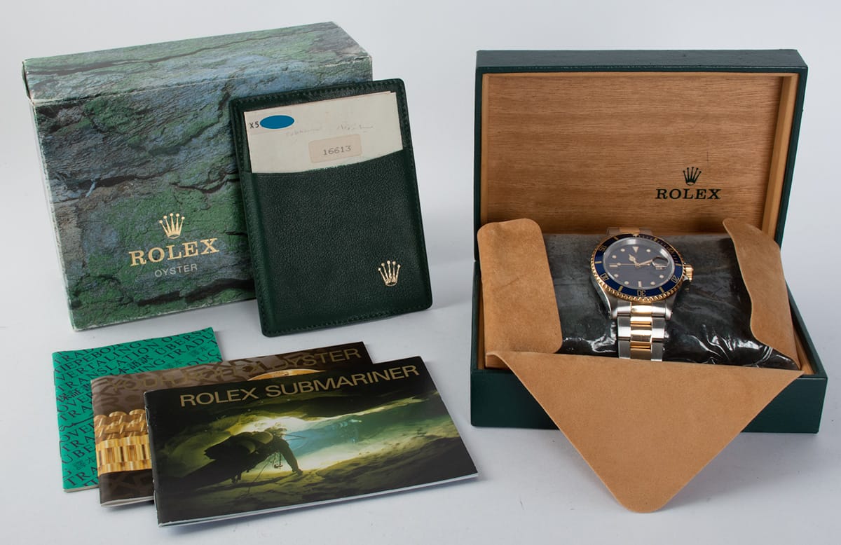 Box / Paper shot of Submariner Date