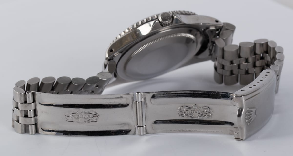 Open Clasp Shot of GMT-Master - Pointed Crown Guards