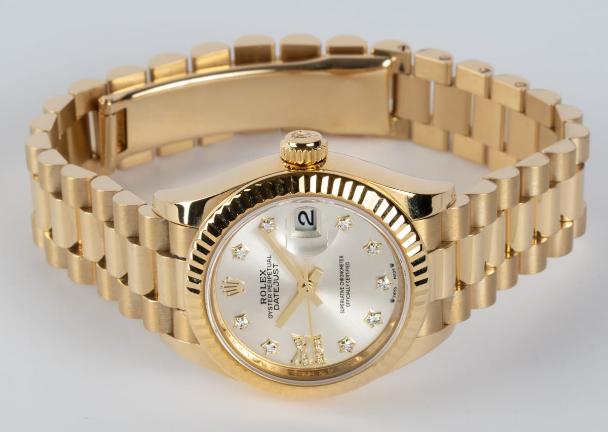 Front View of Ladies Datejust President 28