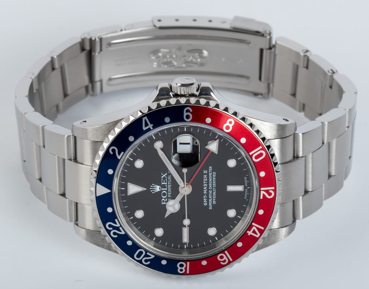 Front View of GMT-Master II 'Pepsi' BLRO