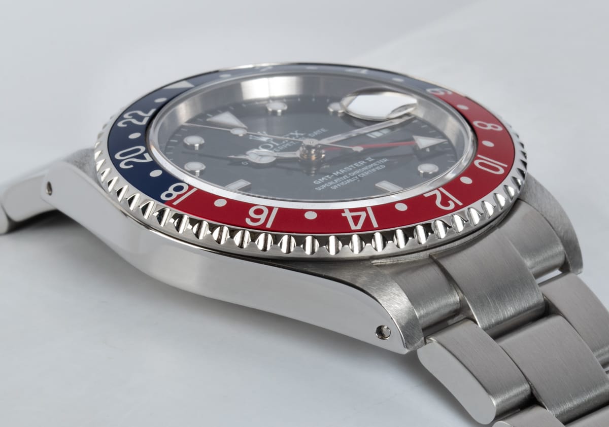 9' Side Shot of GMT-Master II 'Pepsi' BLRO