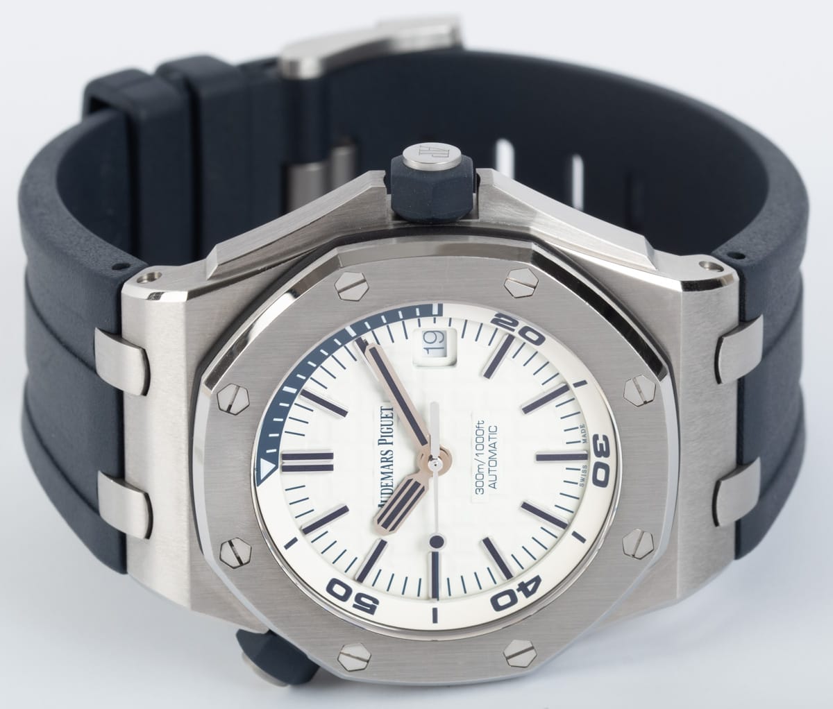 Front View of Royal Oak Offshore Diver 42