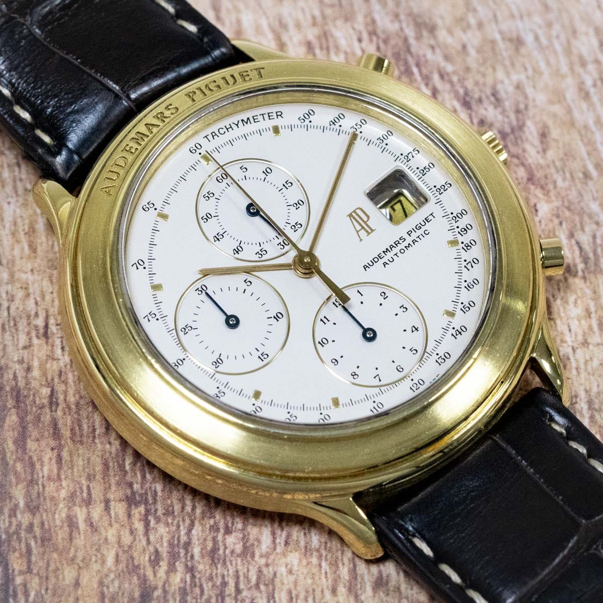 Stylied photo of  of Huitième Chronograph