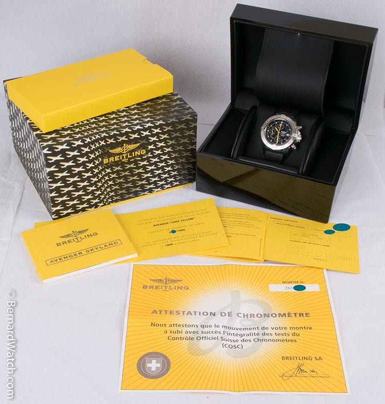 Box / Paper shot of Avenger Skyland Chronograph 'Code Yellow'