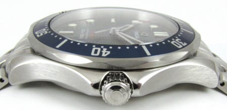 Crown Side Shot of Seamaster Professional