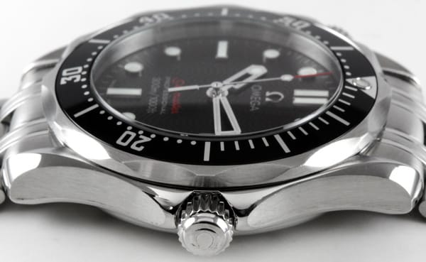 Crown Side Shot of Seamaster Professional Midsize