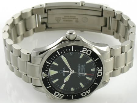 Front View of Seamaster Professional Midsize