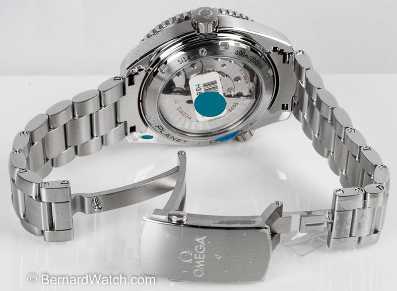 Open Clasp Shot of Seamaster Planet Ocean GMT