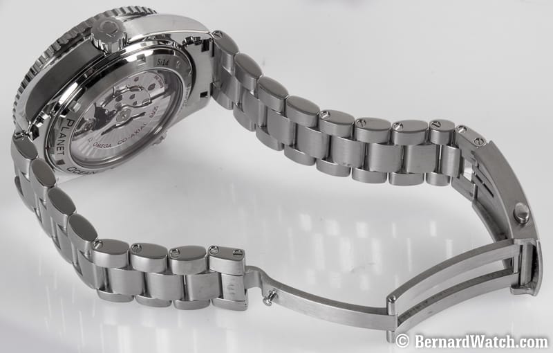 Open Clasp Shot of Seamaster Planet Ocean GMT