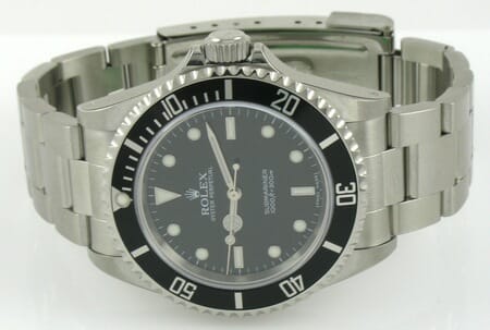 Front View of Submariner