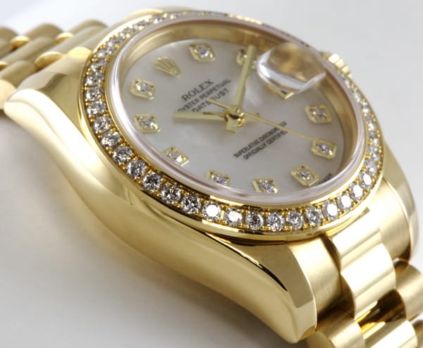 9' Side Shot of Ladies Datejust President