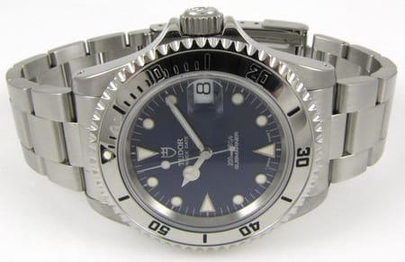 Front View of Submariner Date