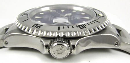 Crown Side Shot of Submariner Date