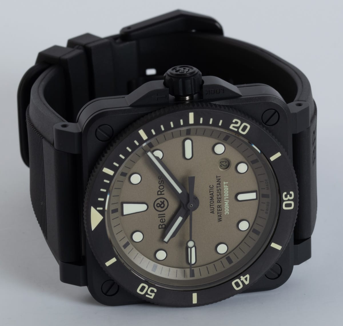 Front View of Diver Military 03-92