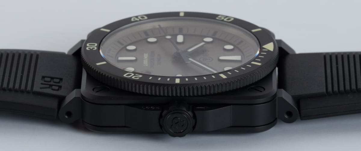 Crown Side Shot of Diver Military 03-92