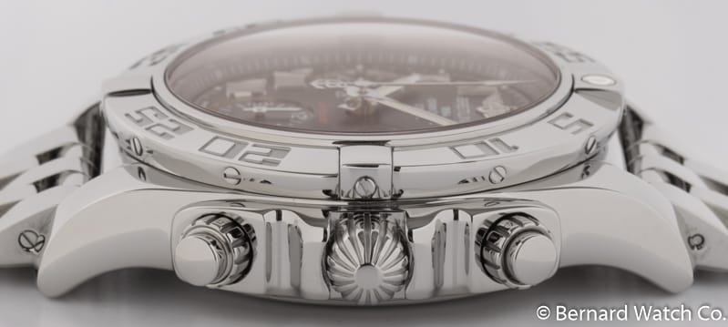 Crown Side Shot of Chronomat 41 B01