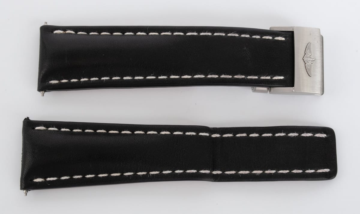 Another Photo of  of Leather Deployant Strap
