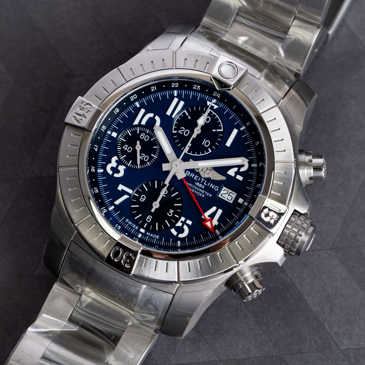 Stylied photo of  of Avenger Chronograph GMT 45