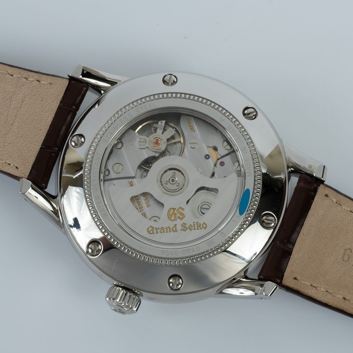 Caseback of GMT Elegance