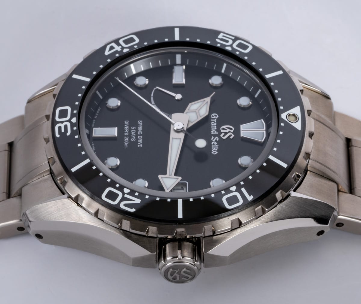 Crown Side Shot of Evolution 9 Diver 'Black Stream'