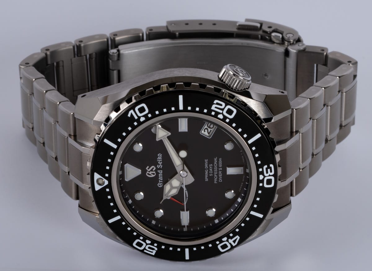 Front View of 60th Anniversary Diver 600M