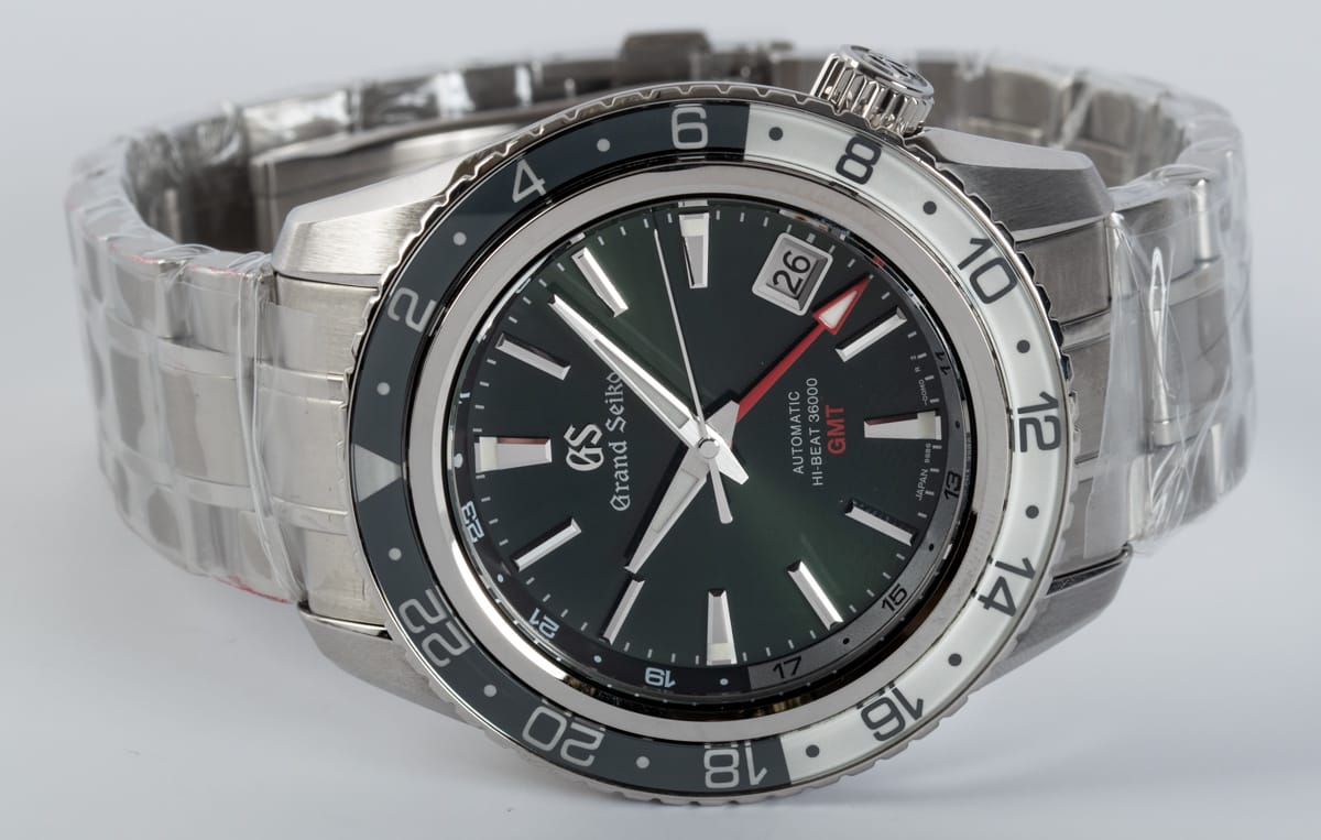 Front View of Sport Hi-Beat GMT