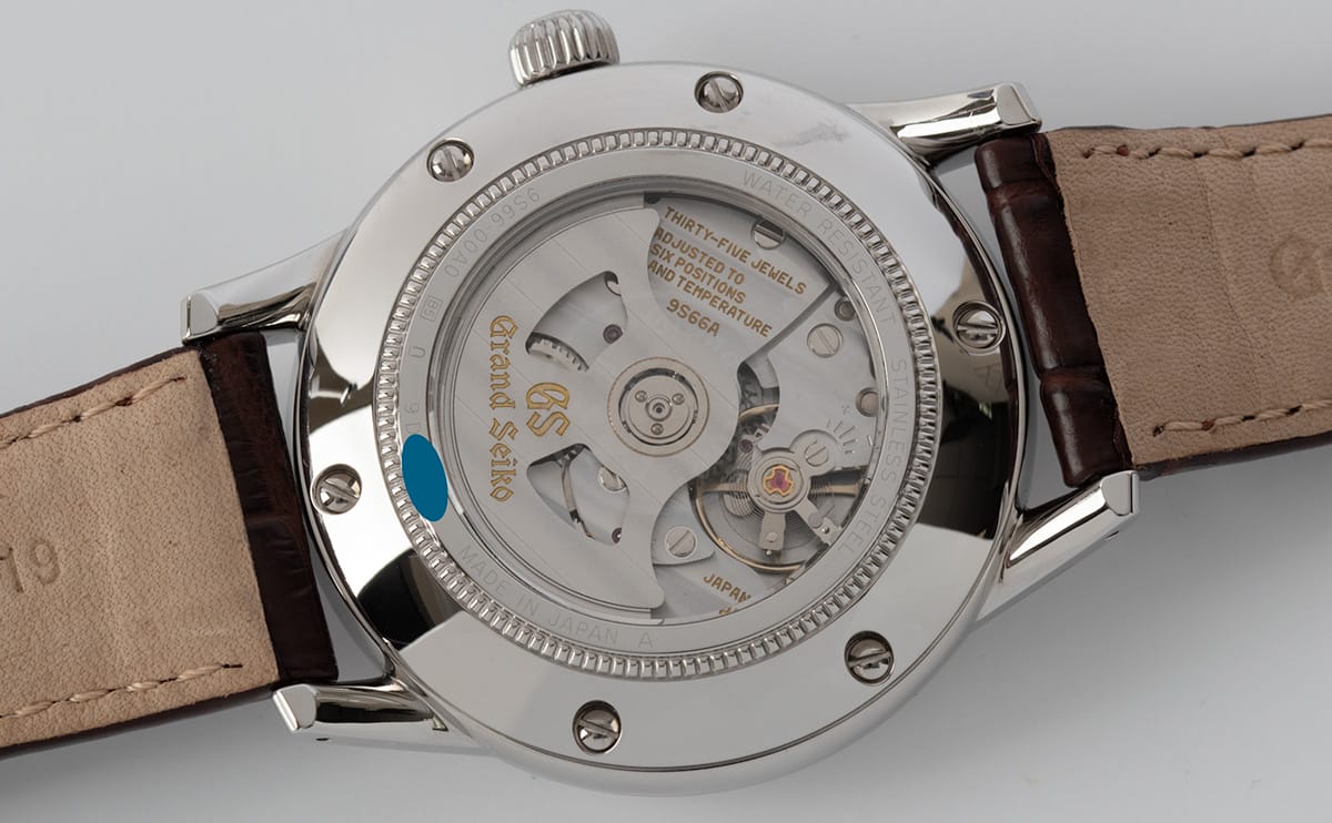 Caseback of GMT Elegance