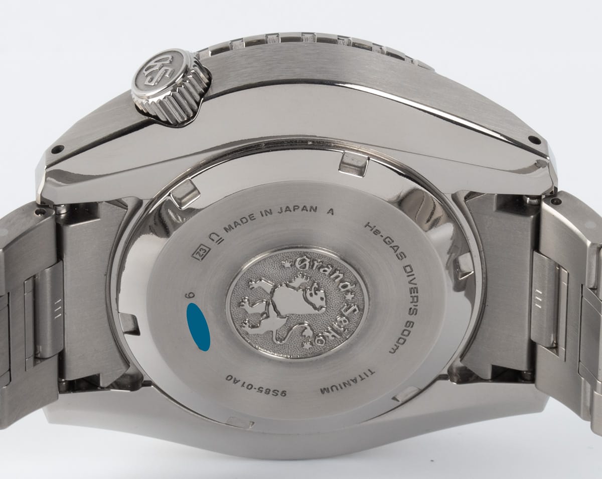 Caseback of Hi Beat 600M Pro Diver's