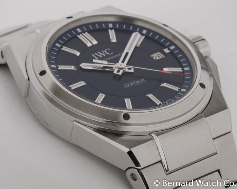 9' Side Shot of Ingenieur Laureus Sport for Good Foundation