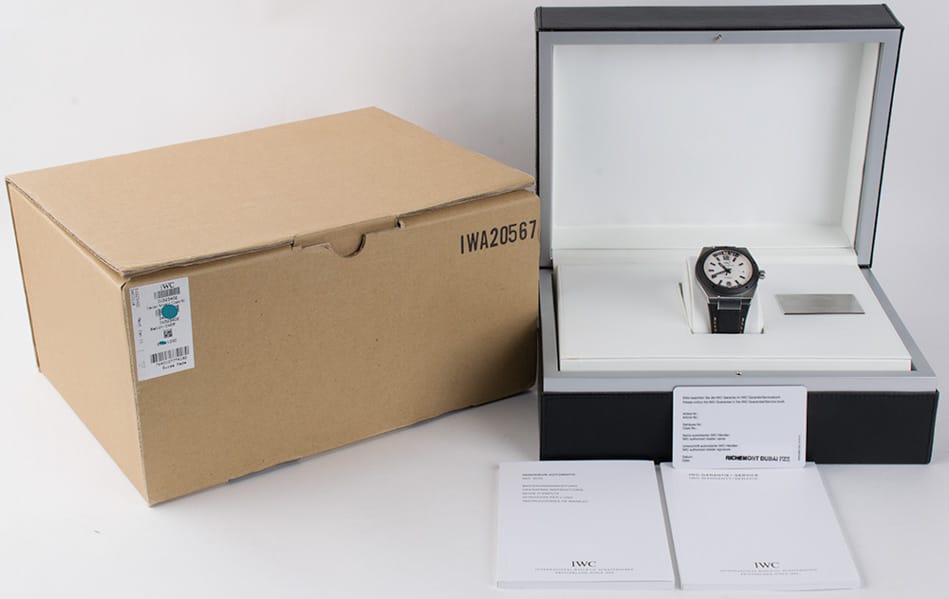 Box / Paper shot of Ingenieur Climate Action Limited Edition