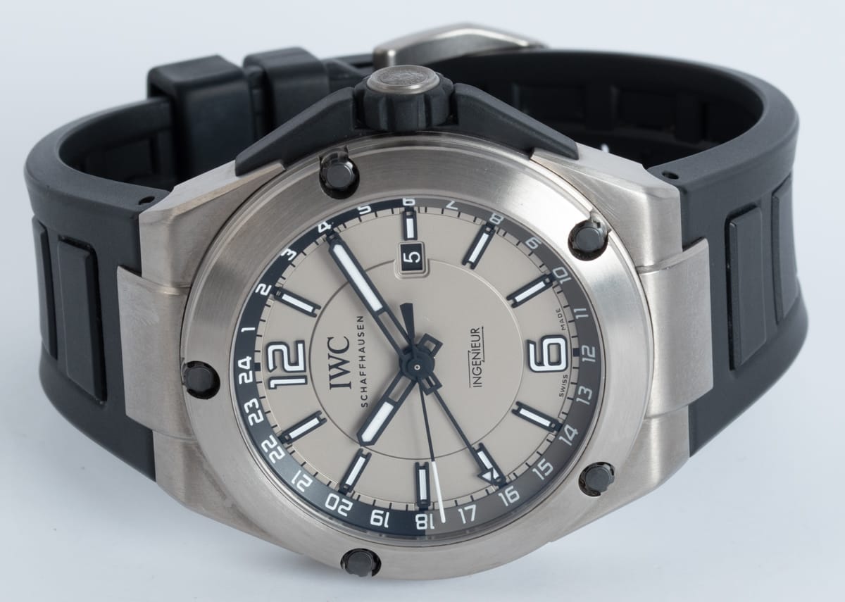 Front View of Ingenieur