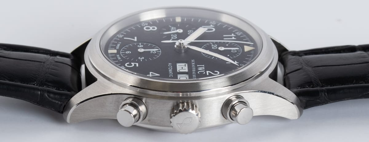 Crown Side Shot of Fliegerchronograph