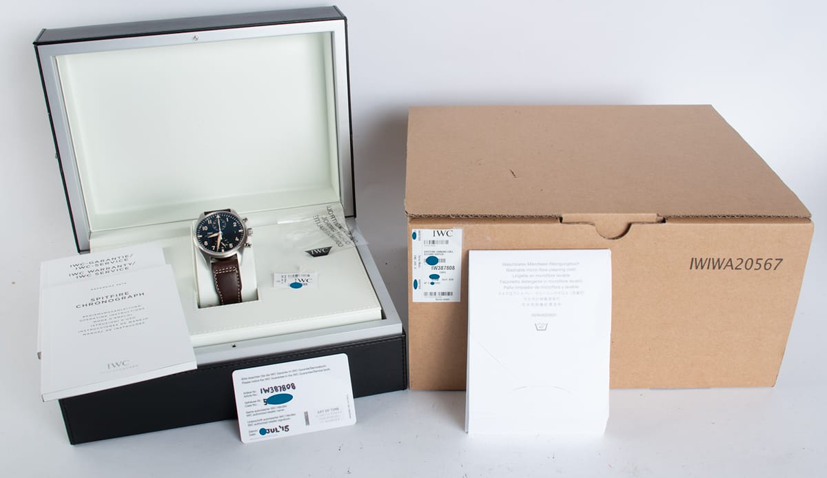 Box / Paper shot of Collector Forum Spitfire Flyback Chronograph