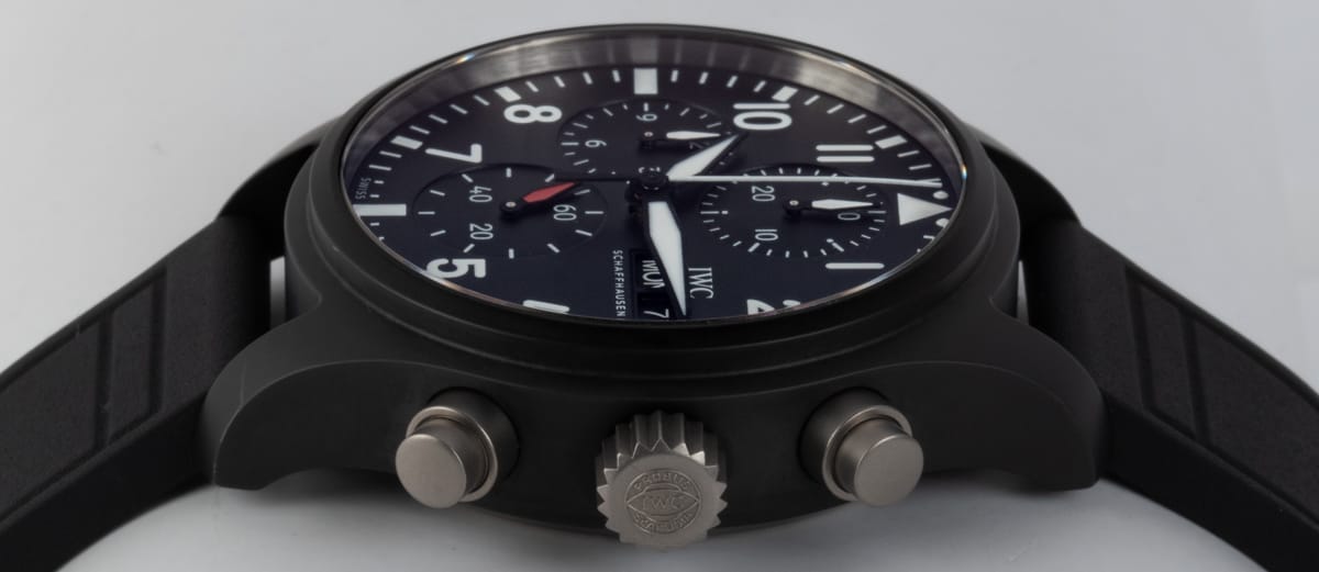 Crown Side Shot of Pilot Top Gun Chrono 41mm