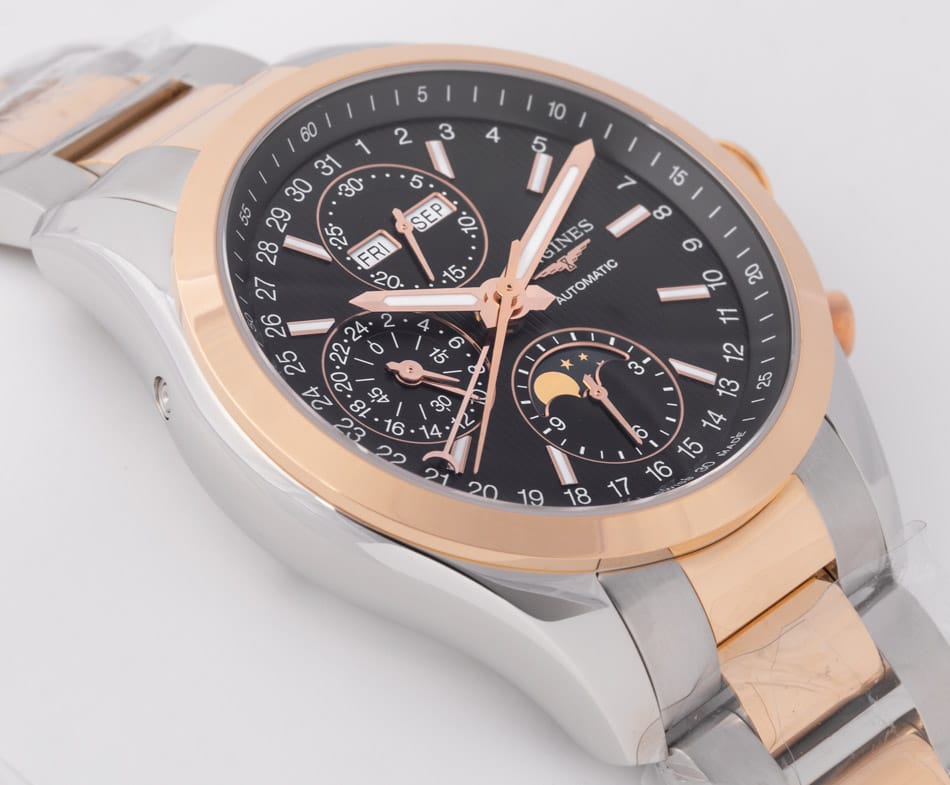 9' Side Shot of Conquest Classic Chronograph Moonphase 42mm