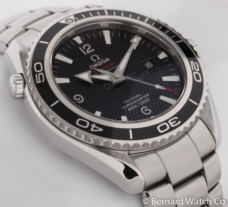 9' Side Shot of Seamaster Planet Ocean XL 'Quantum of Solace' Limited Edition
